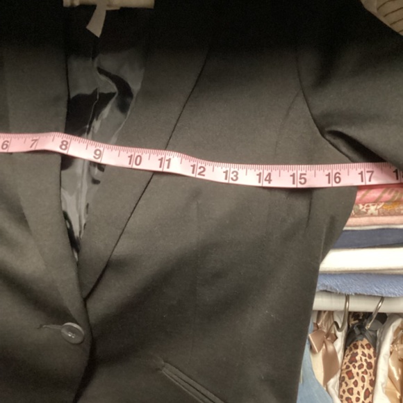 EUC H&M Black Blazer Size 6 - Picture 5 of 8
